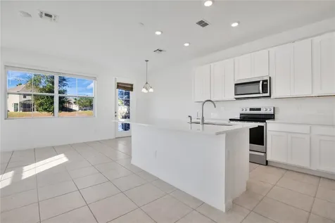 1484 Discovery Street Davenport FL 33896
