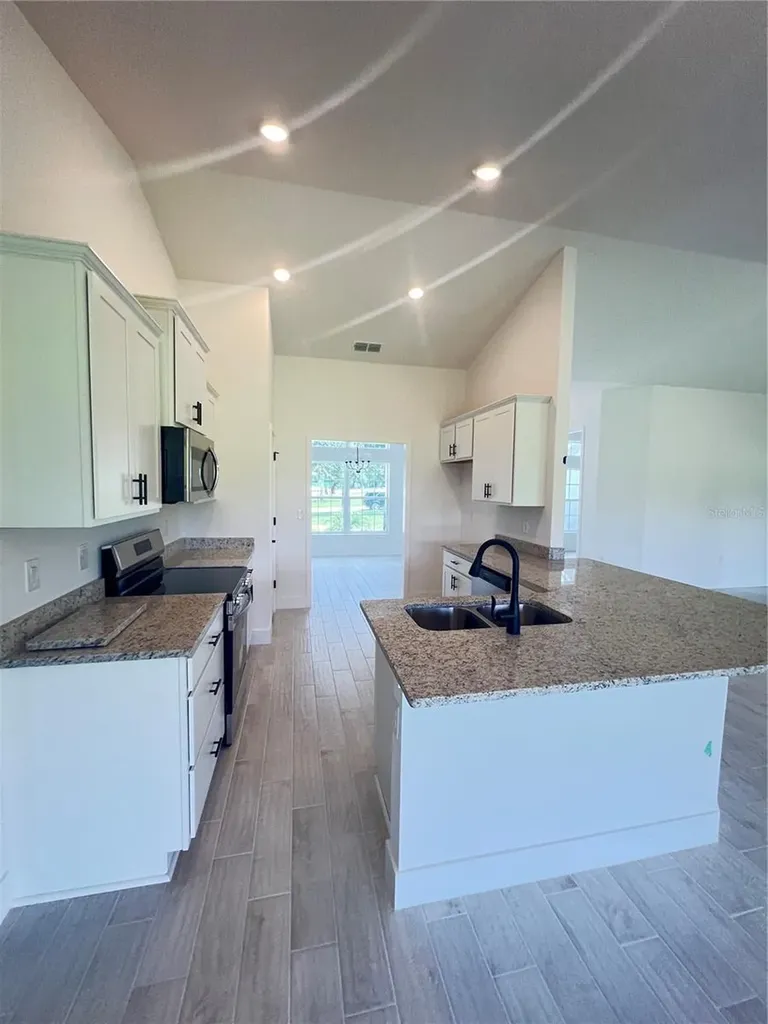37266 Hidden View Circle Dade City FL 33523