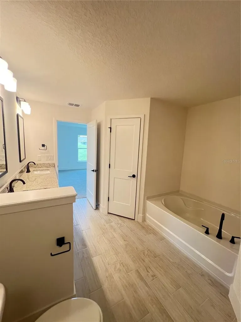 37266 Hidden View Circle Dade City FL 33523