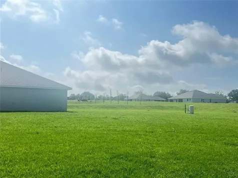 37266 Hidden View Circle Dade City FL 33523