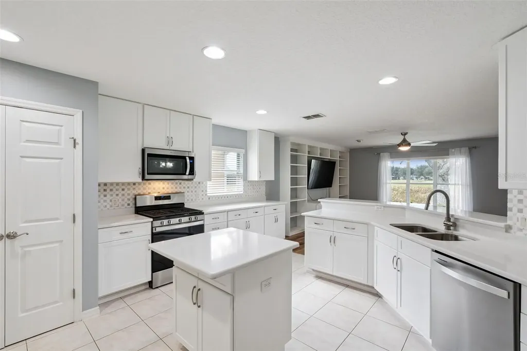 26821 Augusta Springs Circle Leesburg FL 34748
