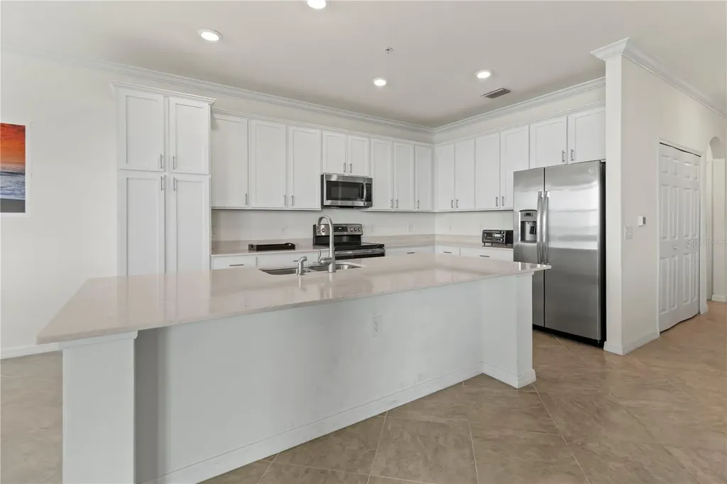 1030 Tidewater Shores Loop Bradenton FL 34208