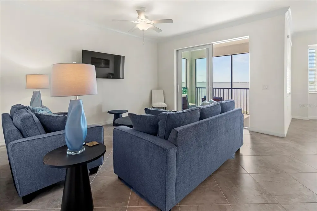 1030 Tidewater Shores Loop Bradenton FL 34208