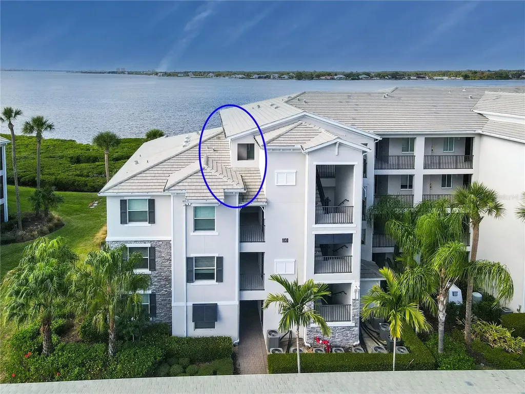 1030 Tidewater Shores Loop Bradenton FL 34208