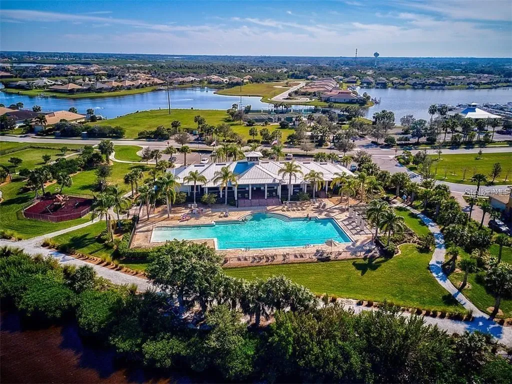 1030 Tidewater Shores Loop Bradenton FL 34208