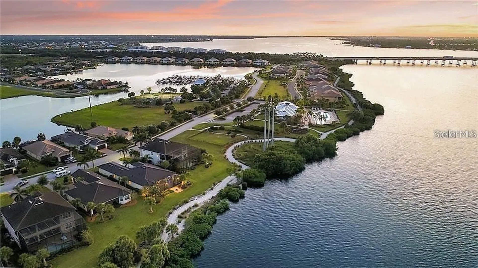 1030 Tidewater Shores Loop Bradenton FL 34208
