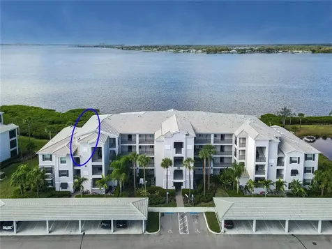 1030 Tidewater Shores Loop Bradenton FL 34208