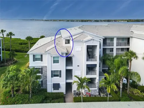 1030 Tidewater Shores Loop Bradenton FL 34208