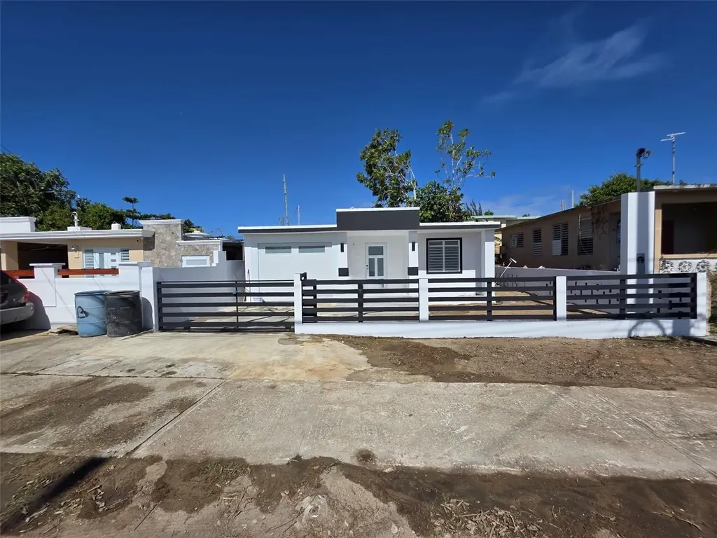 681 Bo Islote - Jarealito #51 Arecibo PR 00612