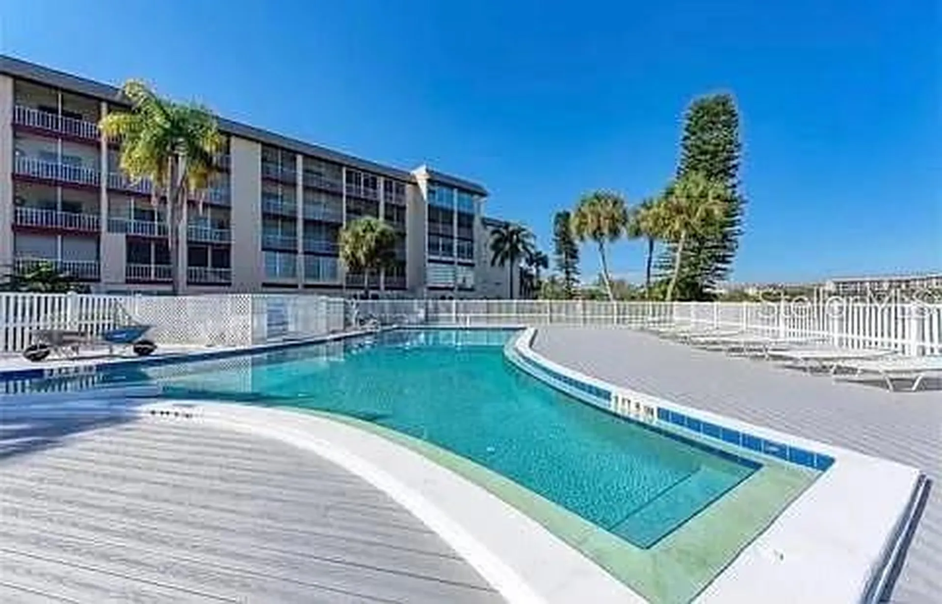 4242 Heron Way Bradenton FL 34205