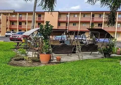 4242 Heron Way Bradenton FL 34205