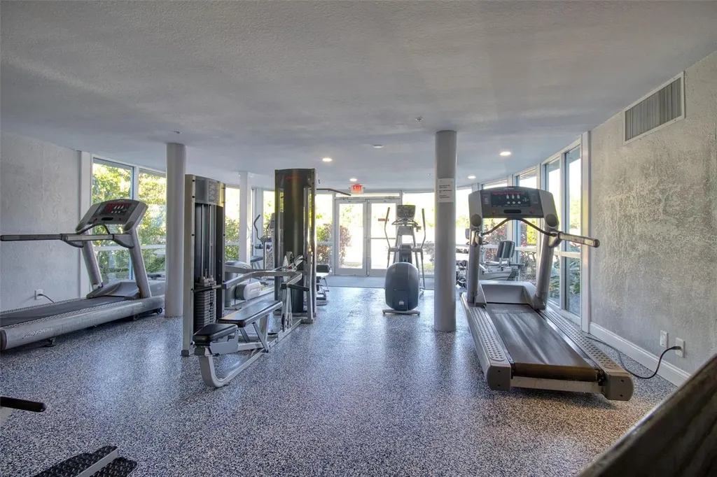 3315 58th Avenue S St Petersburg FL 33712