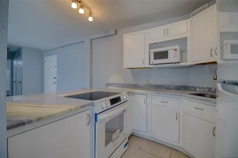 3315 58th Avenue S St Petersburg FL 33712