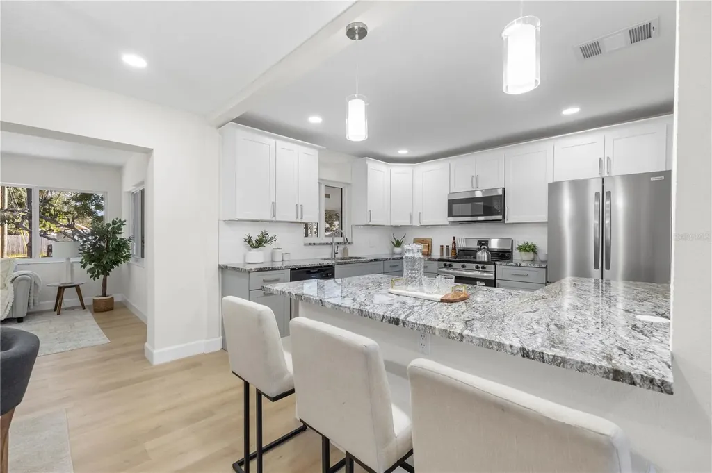 6850 7th Street S St Petersburg FL 33705
