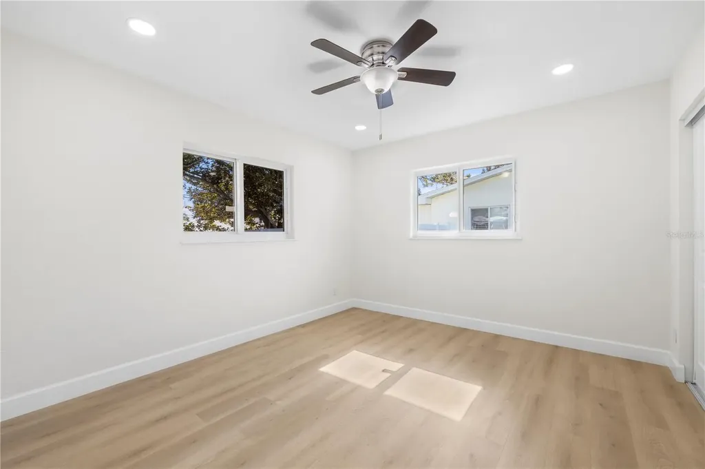 6850 7th Street S St Petersburg FL 33705