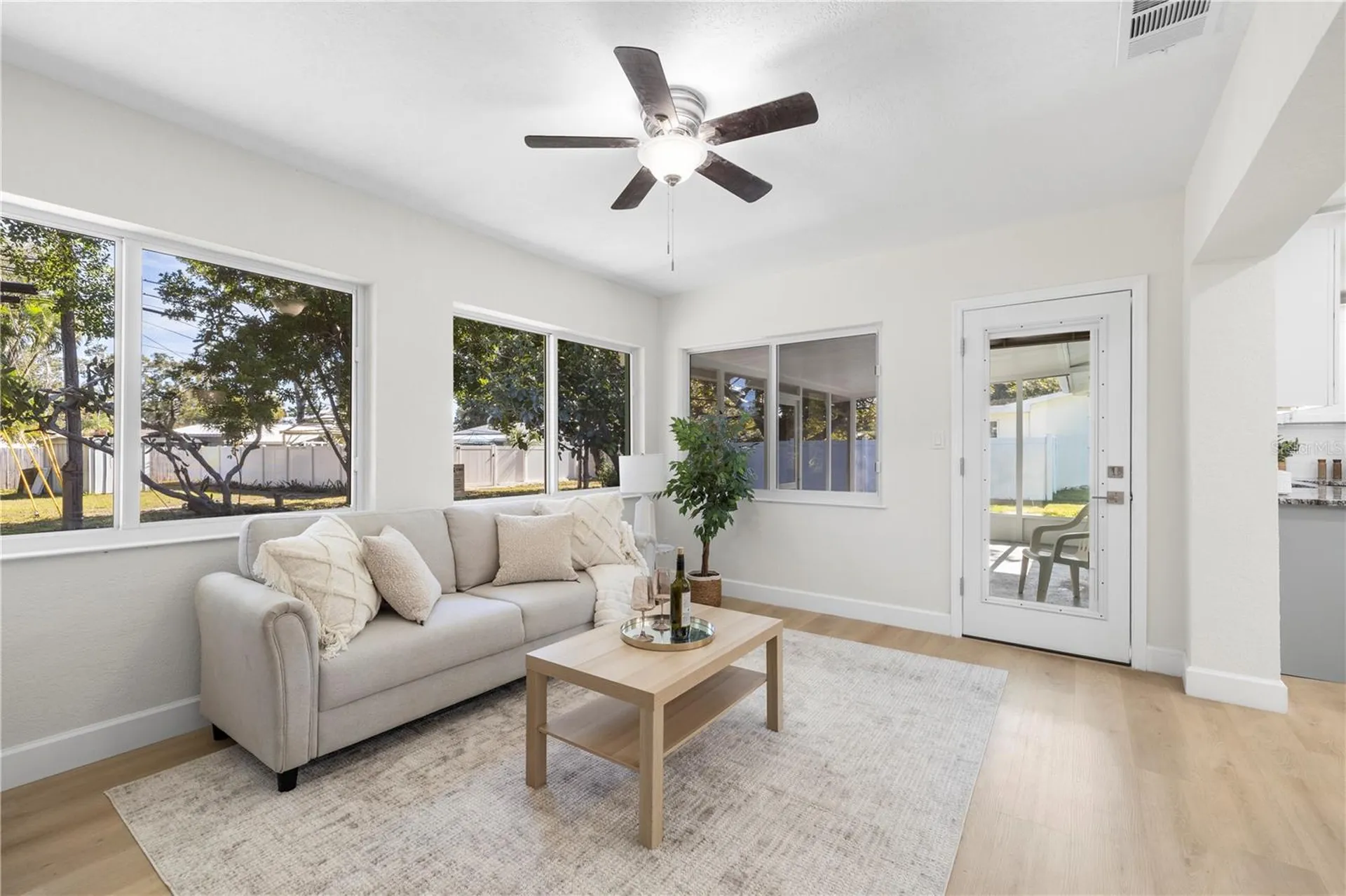 6850 7th Street S St Petersburg FL 33705