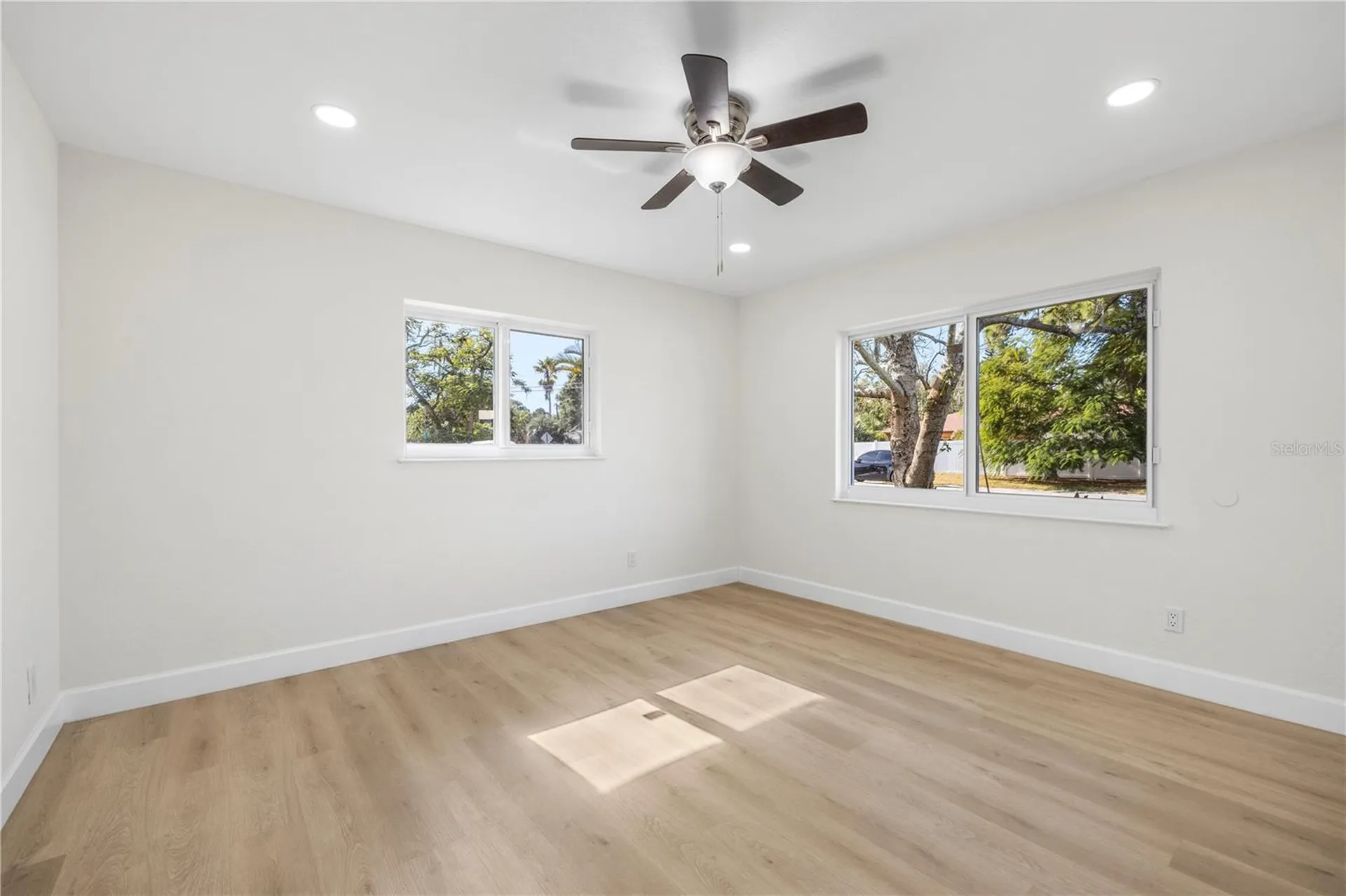 6850 7th Street S St Petersburg FL 33705