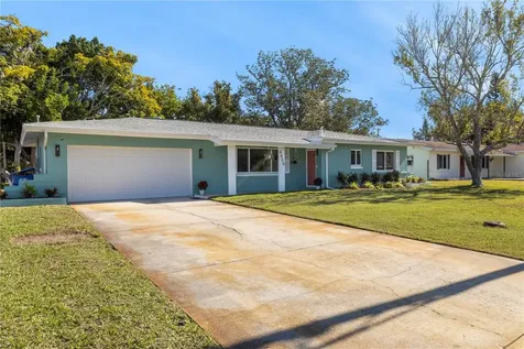 6850 7th Street S St Petersburg FL 33705