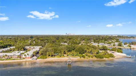 6850 7th Street S St Petersburg FL 33705
