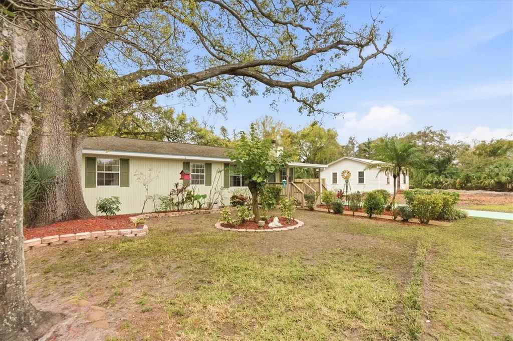 5909 8th Avenue S Tampa FL 33619