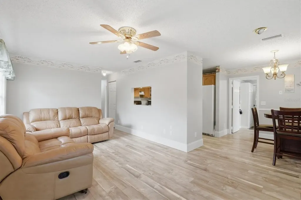 5909 8th Avenue S Tampa FL 33619