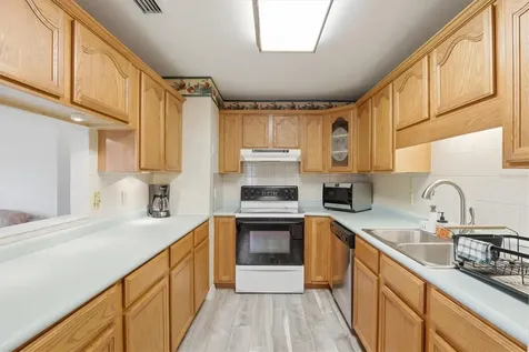 5909 8th Avenue S Tampa FL 33619