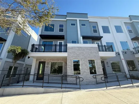 917 City Walk Lane Oviedo FL 32765