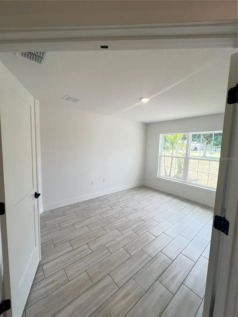 37136 Hidden View Dade City FL 33523