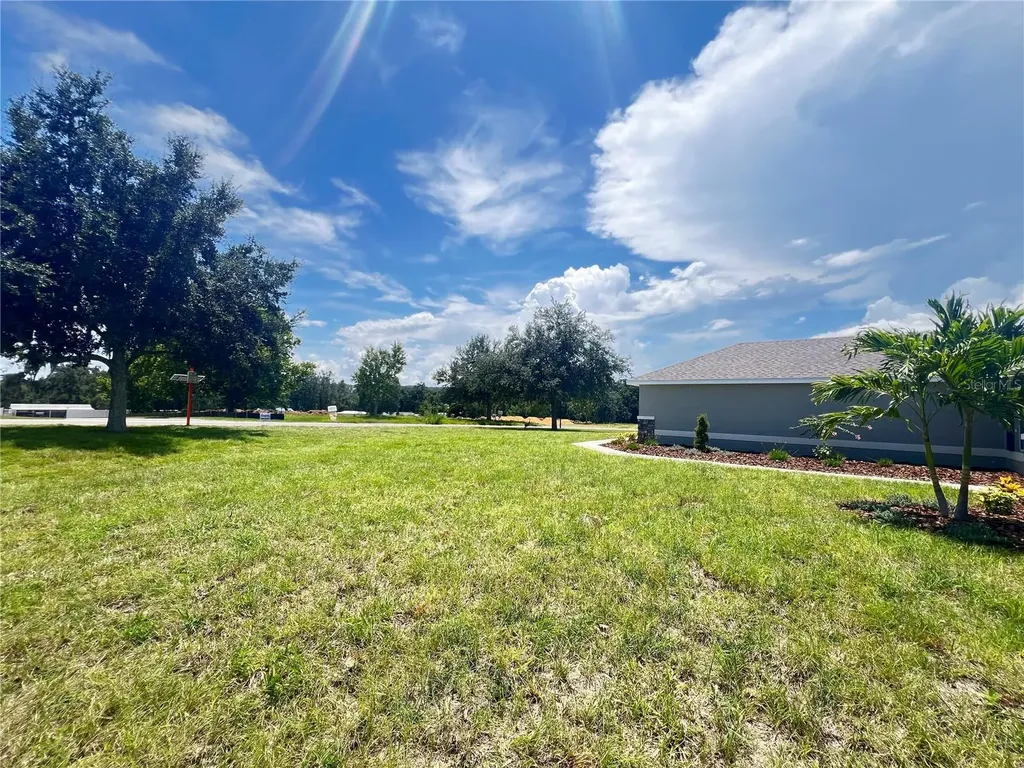 37136 Hidden View Dade City FL 33523