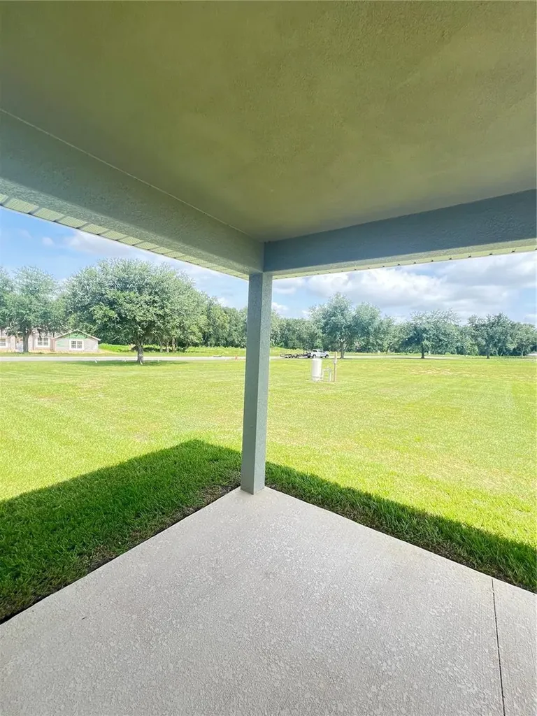37136 Hidden View Dade City FL 33523