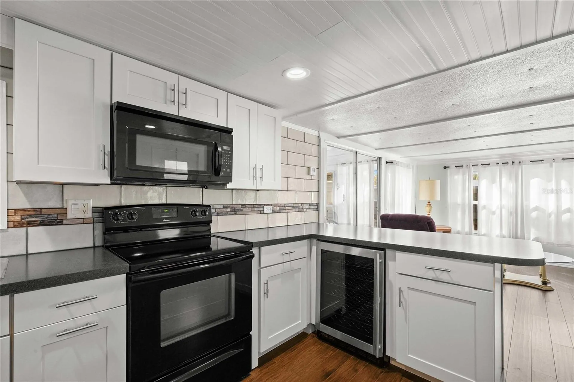 585 Sky Harbor Drive Clearwater FL 33759