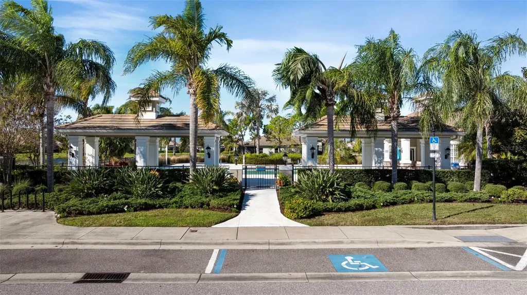 4838 Maymont Park Circle Bradenton FL 34203