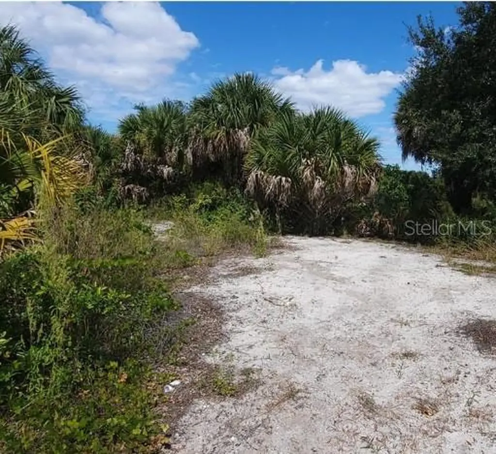 7072 Manniz Road Port Charlotte FL 33981