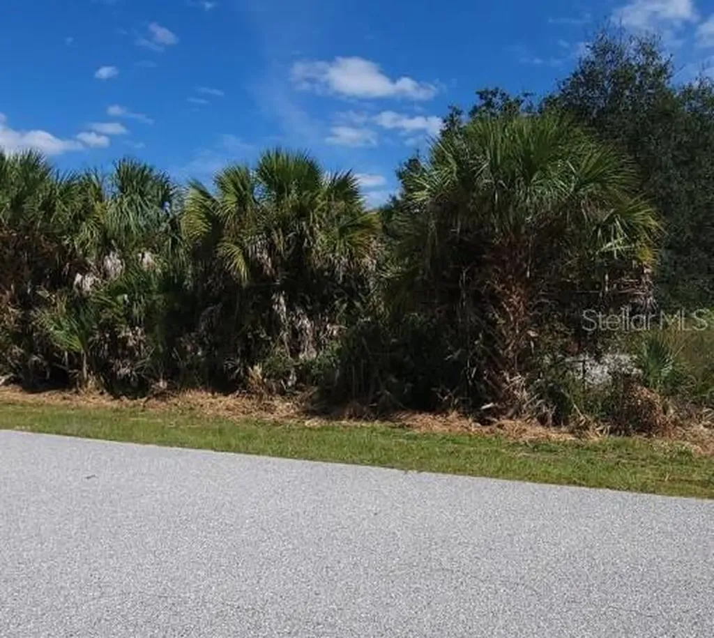 7072 Manniz Road Port Charlotte FL 33981