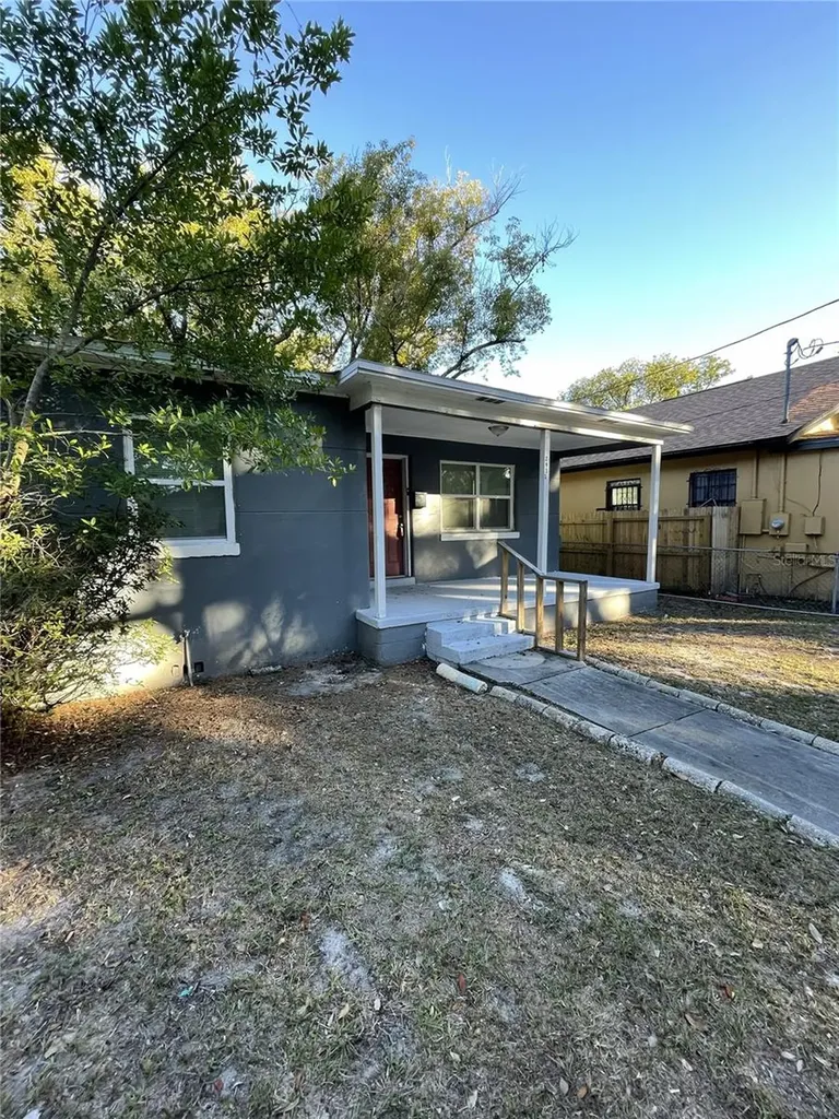 2911 N Woodrow Avenue Tampa FL 33602