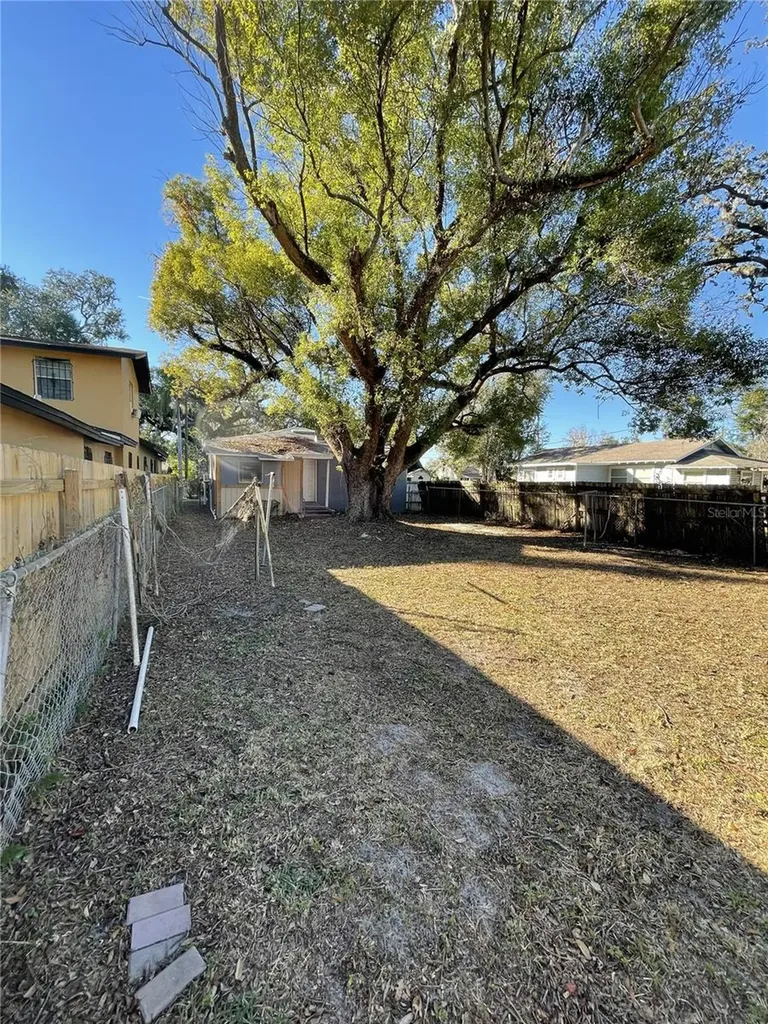 2911 N Woodrow Avenue Tampa FL 33602