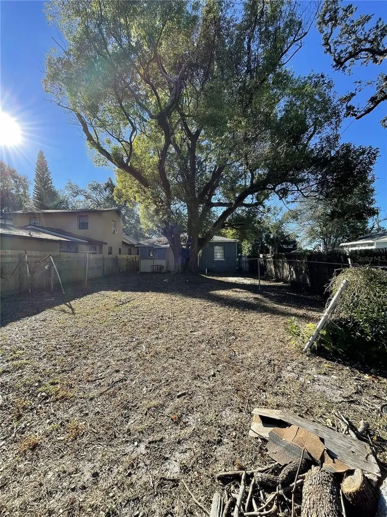 2911 N Woodrow Avenue Tampa FL 33602