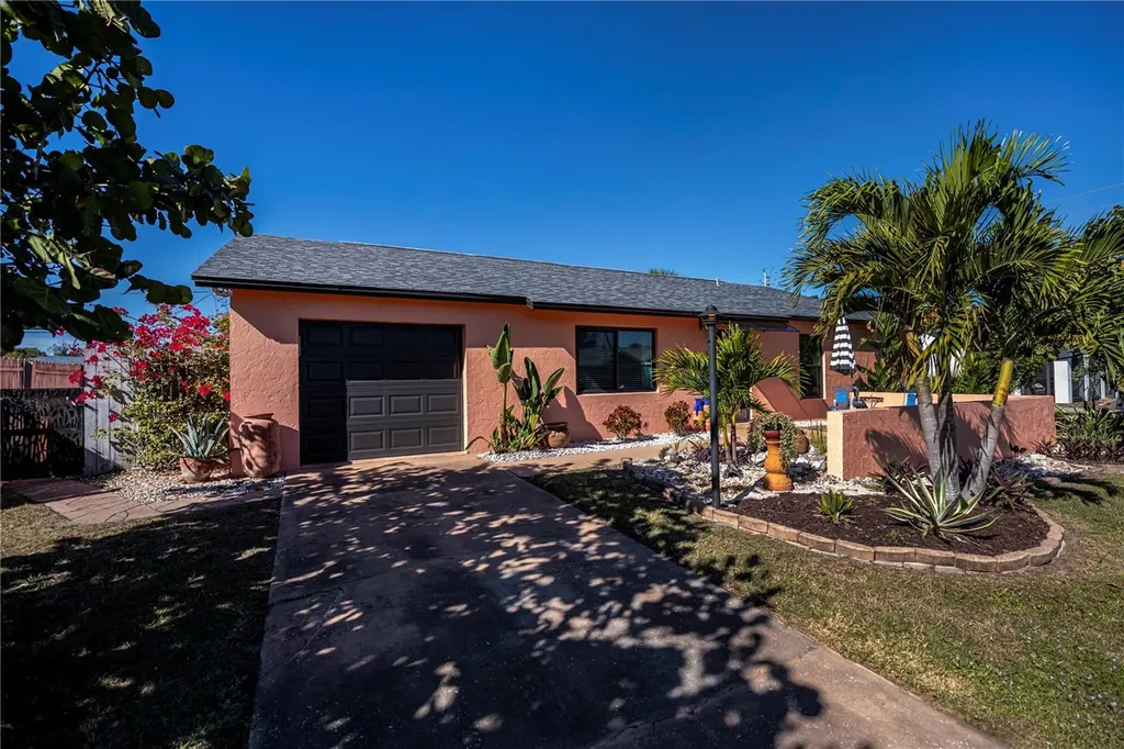 443 Belmont Avenue Venice FL 34293