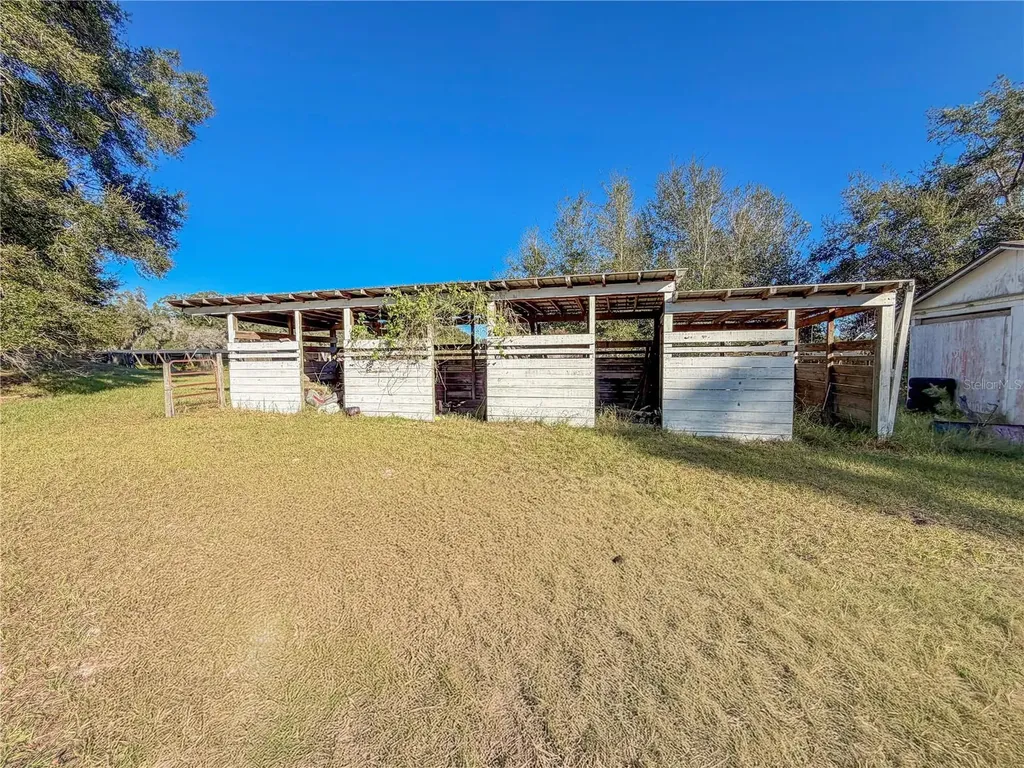 24729 Crooked Mile Road Paisley FL 32767