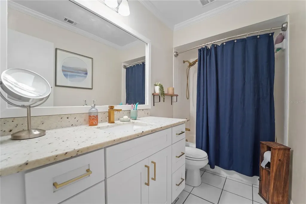 7523 Barry Road Tampa FL 33634