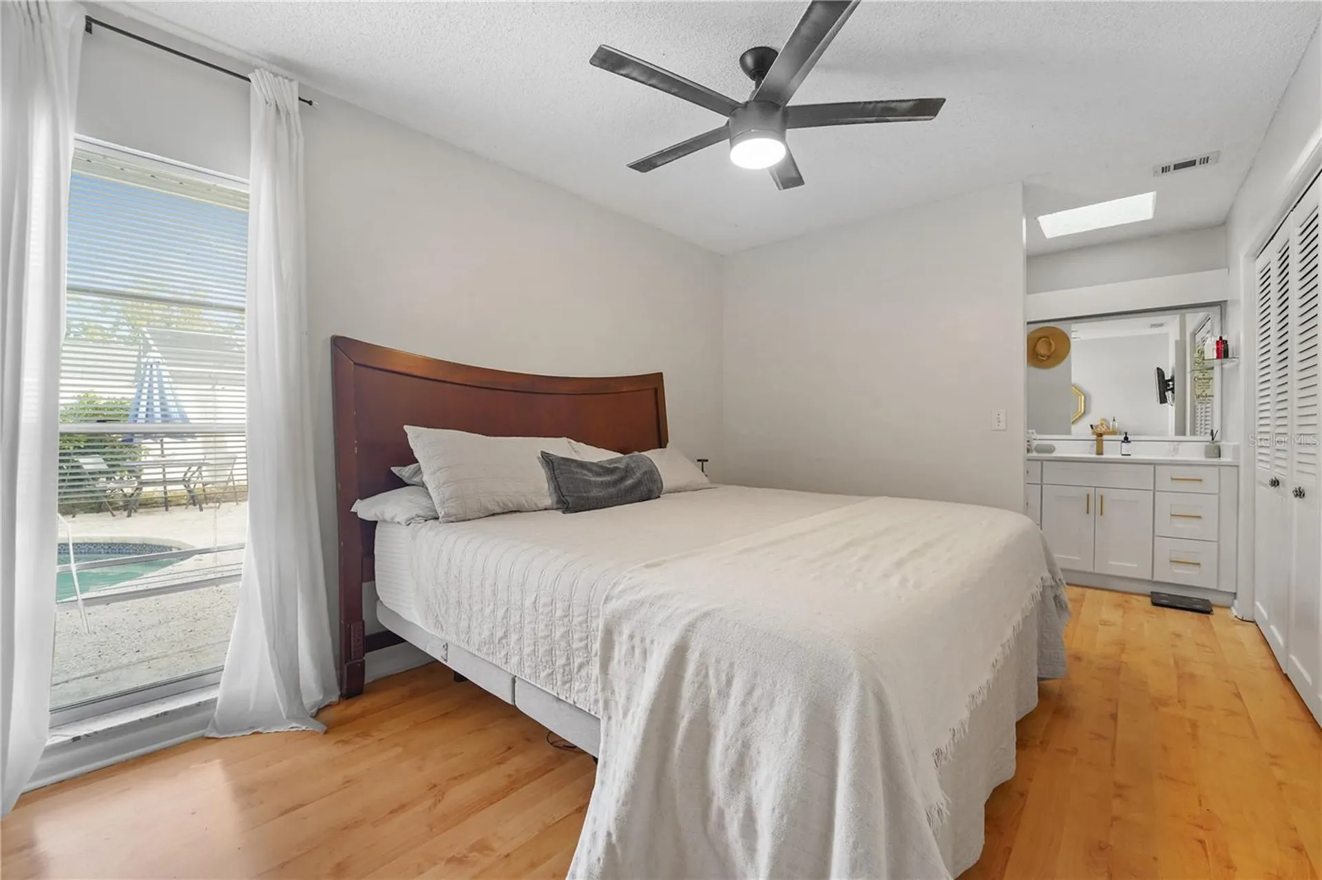 7523 Barry Road Tampa FL 33634