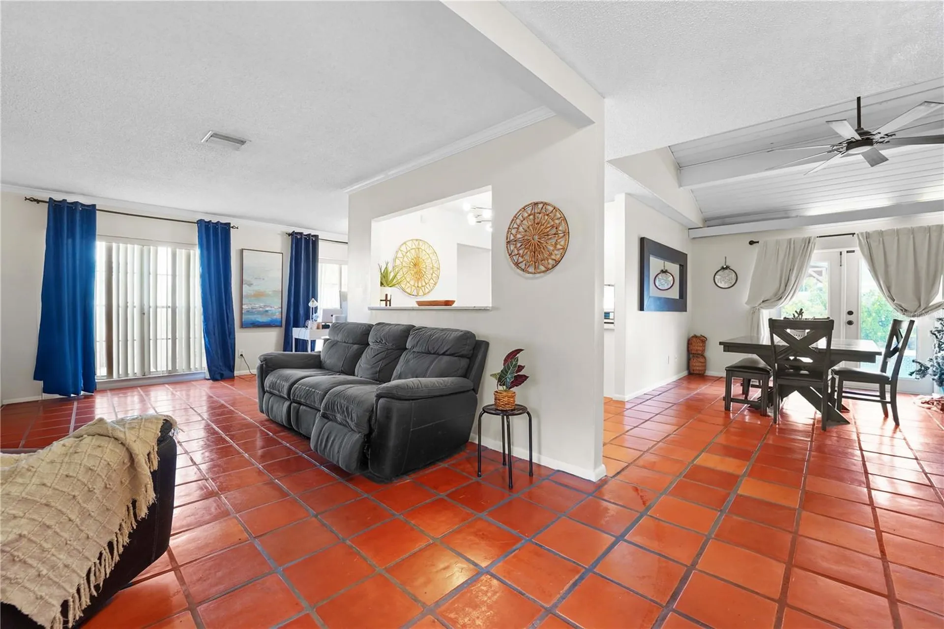 7523 Barry Road Tampa FL 33634