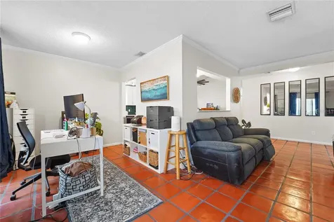 7523 Barry Road Tampa FL 33634