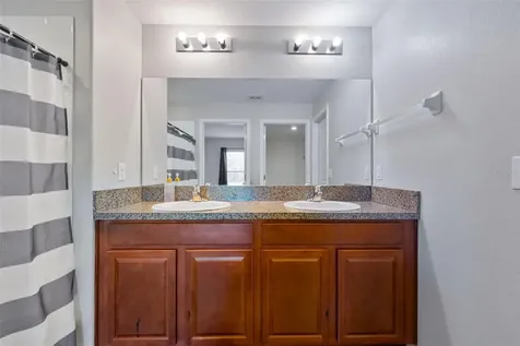 17136 White Mangrove Drive Wimauma FL 33598