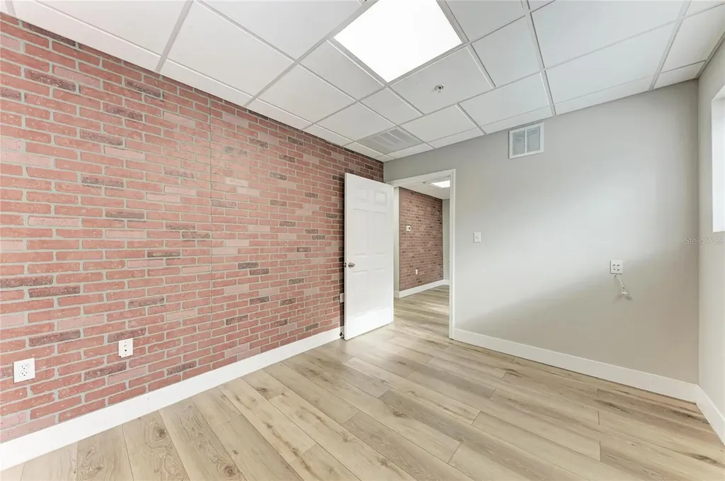 6640 26th Court E Sarasota FL 34243