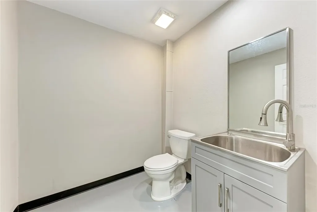 6640 26th Court E Sarasota FL 34243