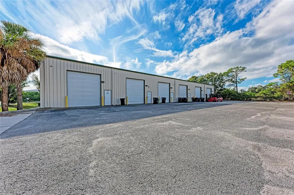 6640 26th Court E Sarasota FL 34243