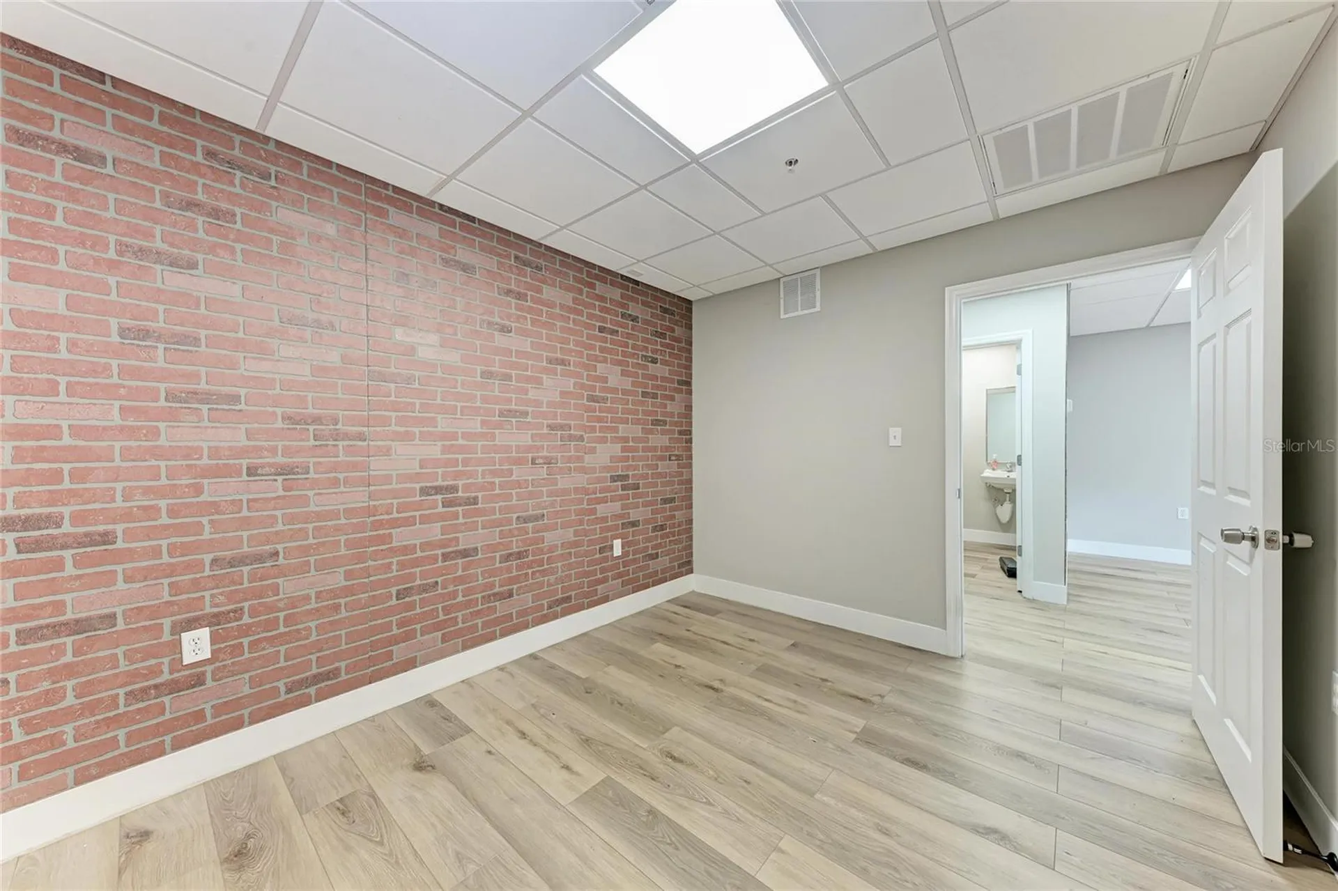 6640 26th Court E Sarasota FL 34243