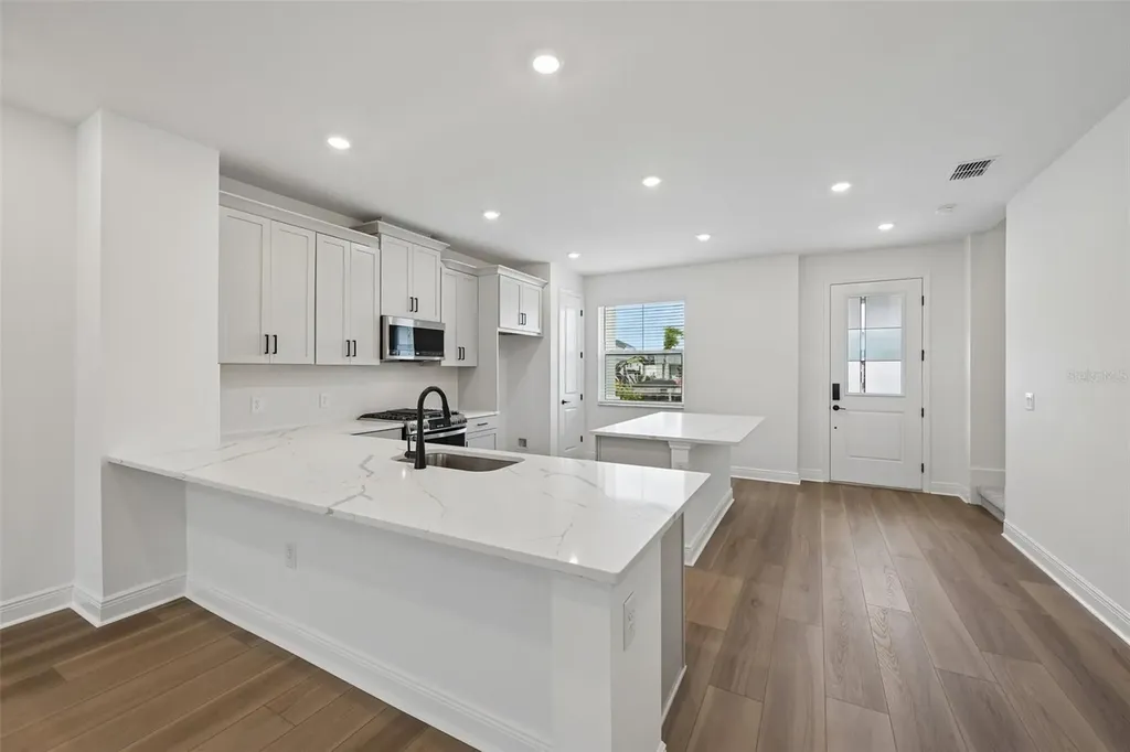 8229 Seaflower Parkway Bradenton FL 34210