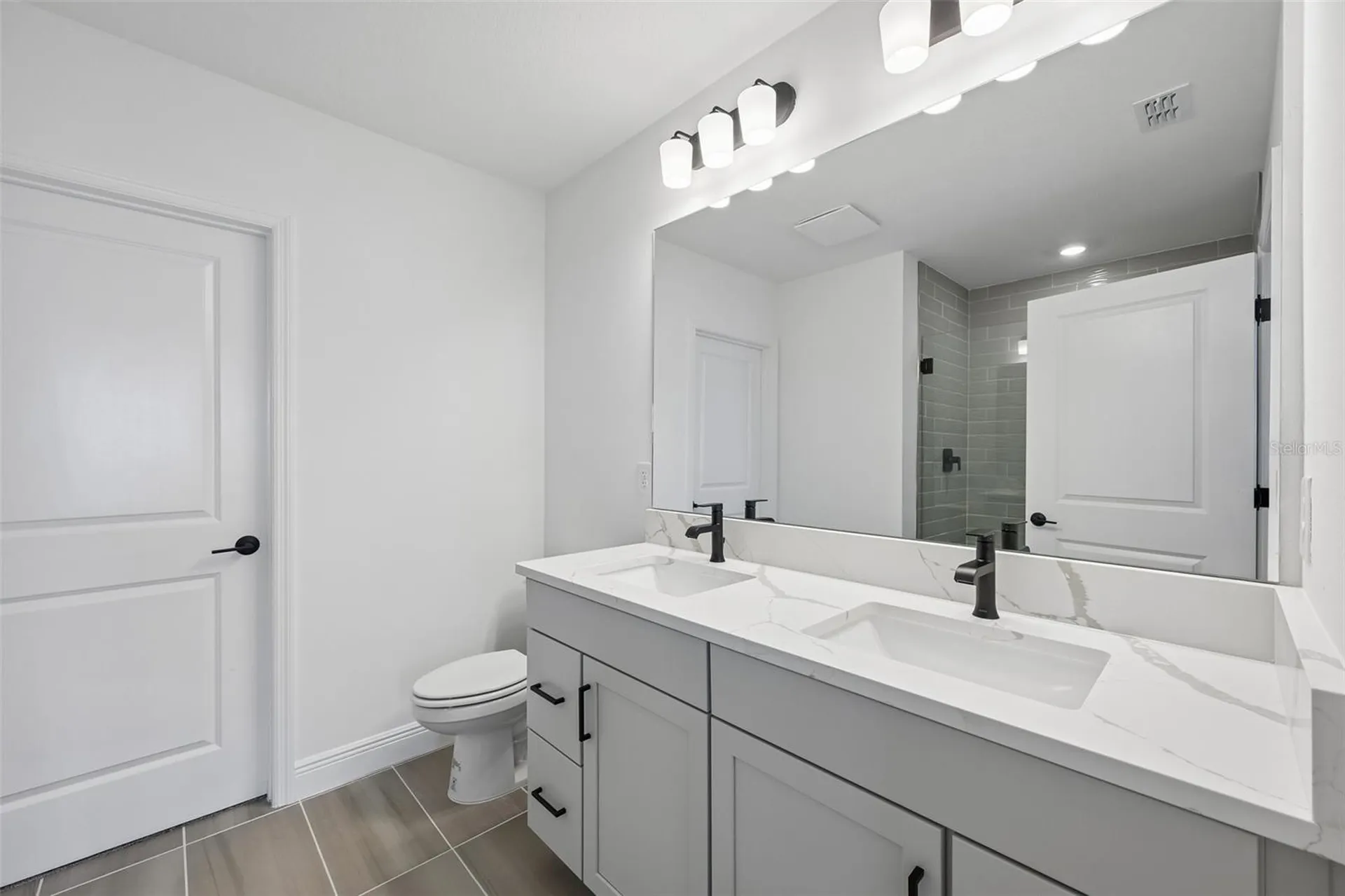 8229 Seaflower Parkway Bradenton FL 34210